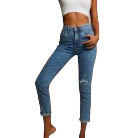 CottonOn High-Rise Mom Jeans Stretchy Distressed Tapered Leg - Size 6 US Women - Picture 6 of 8